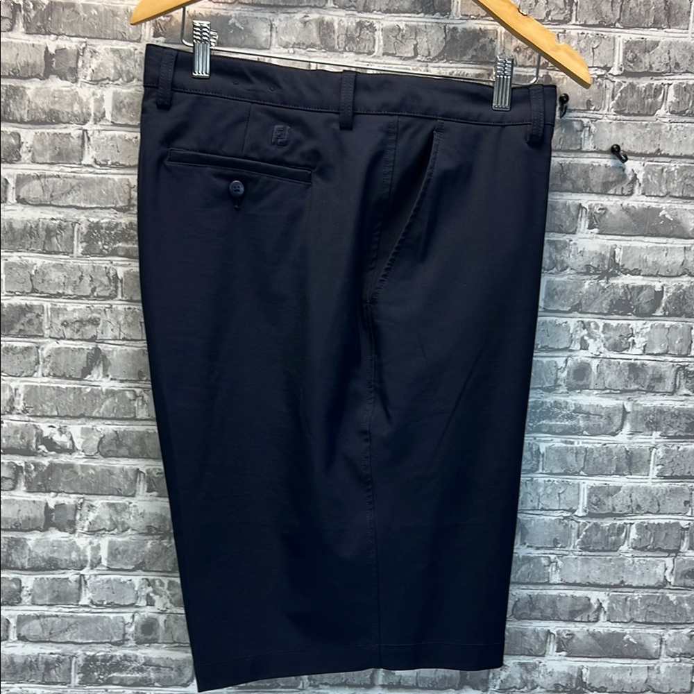FootJoy Men's Golf Shorts - Picture 9 of 10